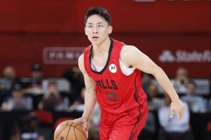 🥴打得很一般!河村勇辉三分5中1仅拿3分2助 有4失误&正负值-25