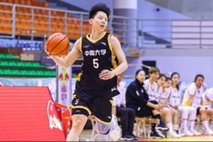媒体人:田媛媛和四川女篮签下4年300万合同 远超CBA状元50万薪资