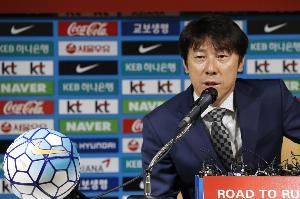 北青:申台龙执教国足传闻不攻自破,韩国籍教练不在足协选帅范围