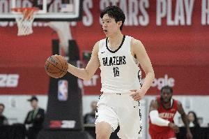 拓记:新季杨瀚森克林根预计会分享5号位主要时间 罗威或时间有限