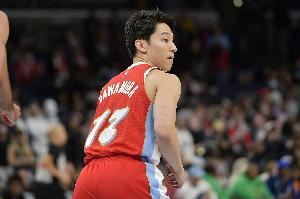 媒体人：公牛签河村勇辉一开始有票房考虑 他打G联盟比赛毫无问题